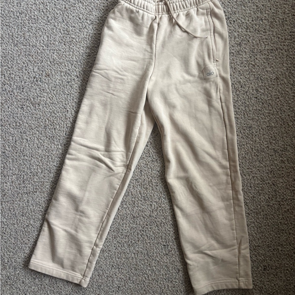 ALO Yoga Renown Straight Leg Pant- Sand Dune - Picture 2 of 4